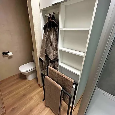 Maison Bed and Breakfast 4*