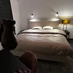 Maison Bed & Breakfast 4*
